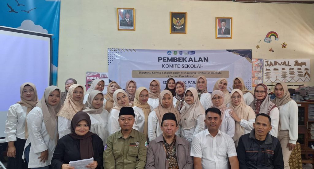 foto bersama Komite Sekolah SDN Gunung Parang Kota Sukabumi bersama jajaran Guru dan Narasumber, 8/2/2025. (Ist)